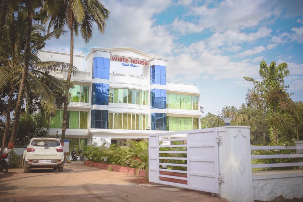 White House Beach Resort Nagaon  Buitenkant foto