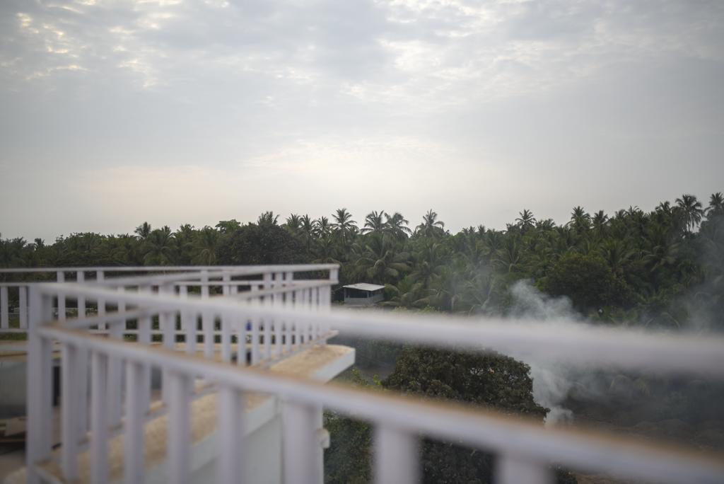 White House Beach Resort Nagaon  Buitenkant foto